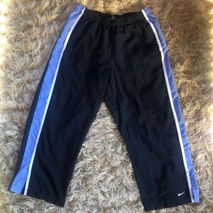 3/$10 Nike capri workout pants